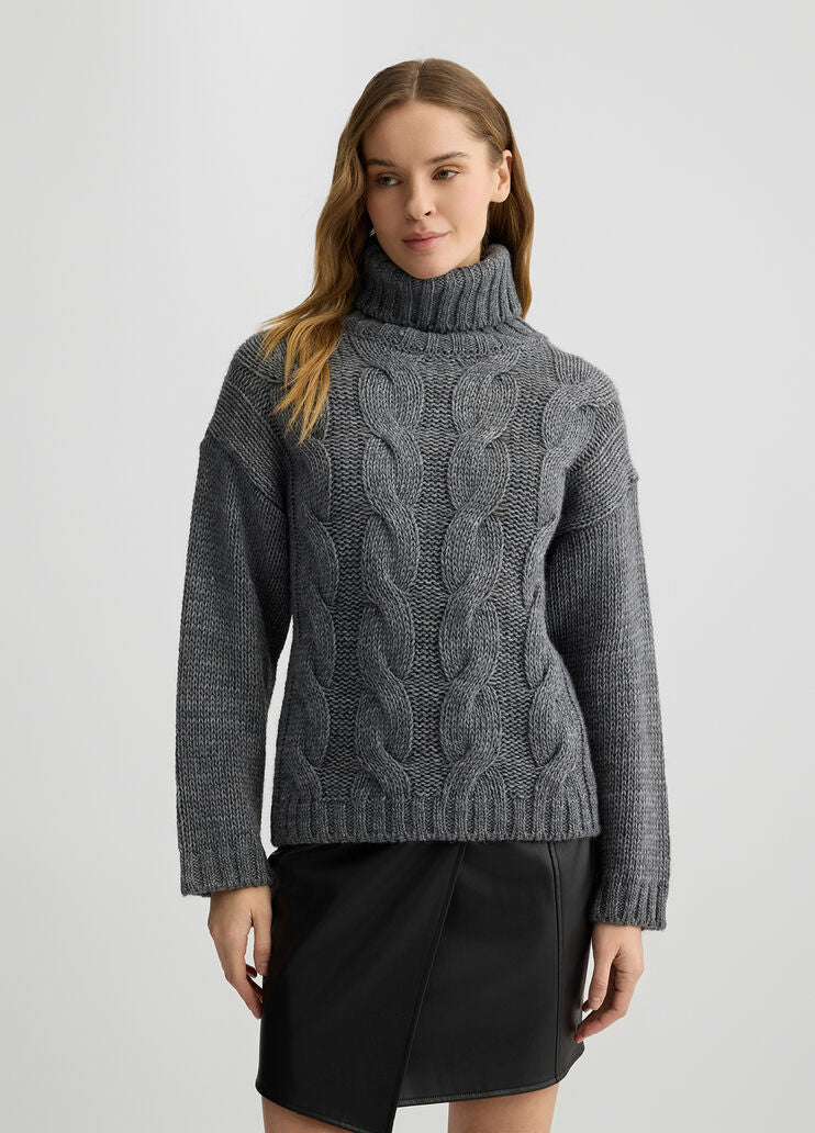 Polo-neck cable-knit pullover