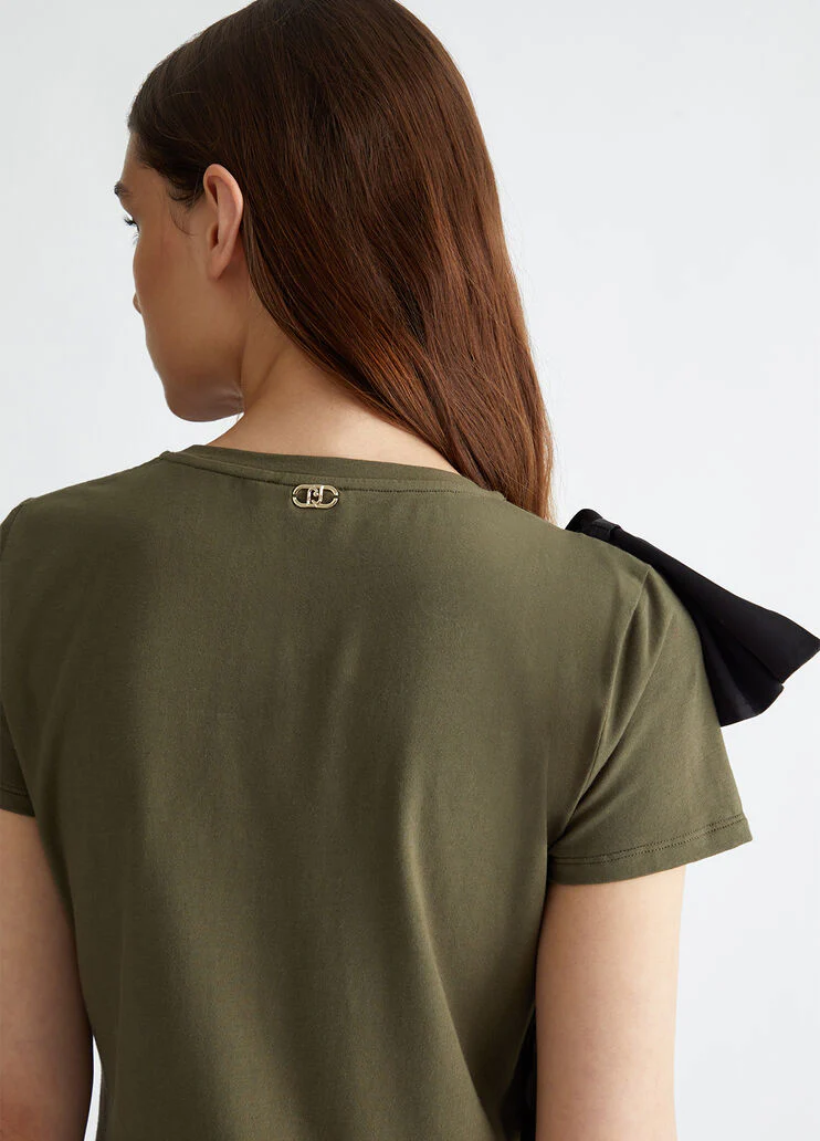 T-shirt with ruching