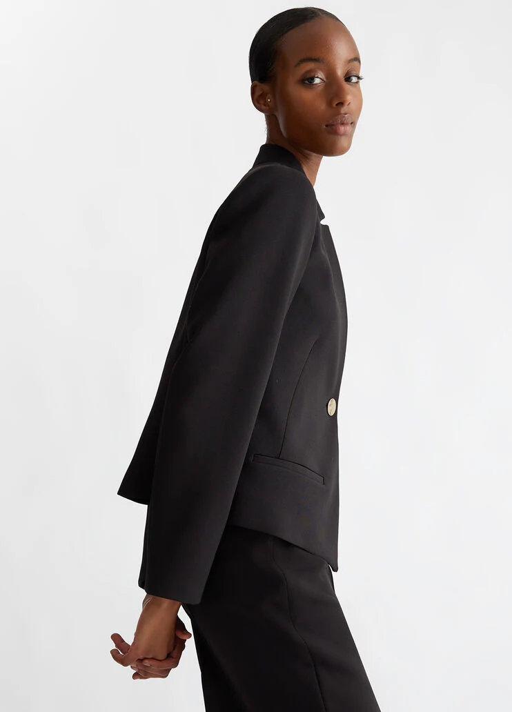 Slim-fit suit blazer