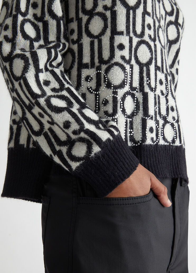 Jumper with jacquard logo