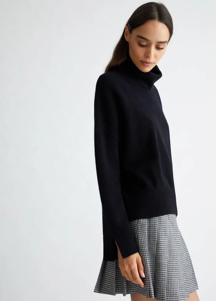 Woollen turtleneck