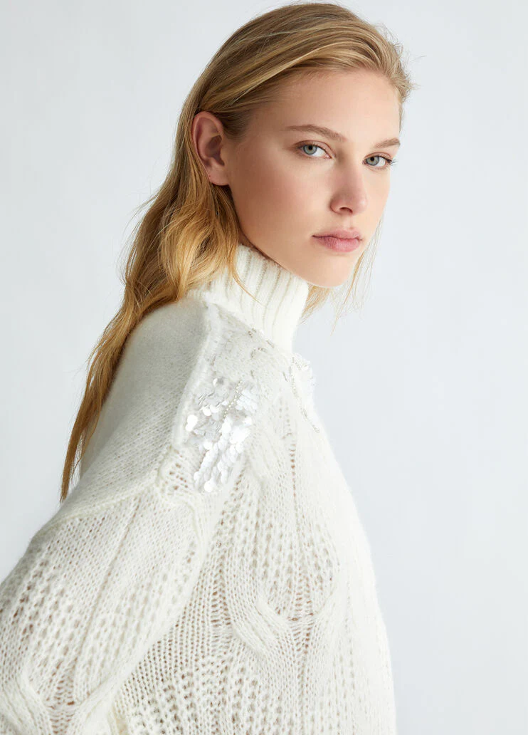 Turtleneck with sequins