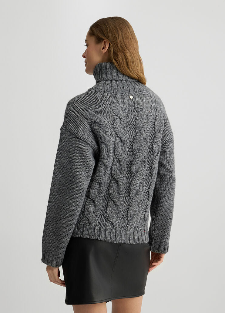 Polo-neck cable-knit pullover