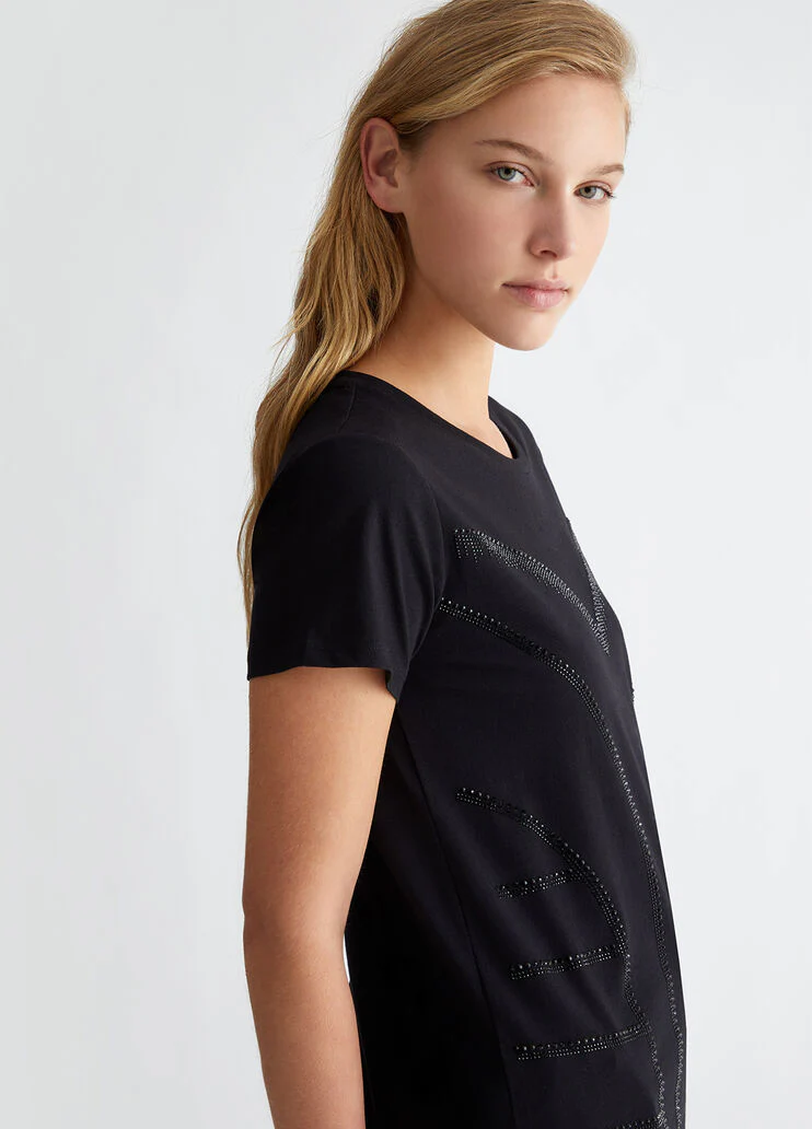 T-shirt with rhinestones