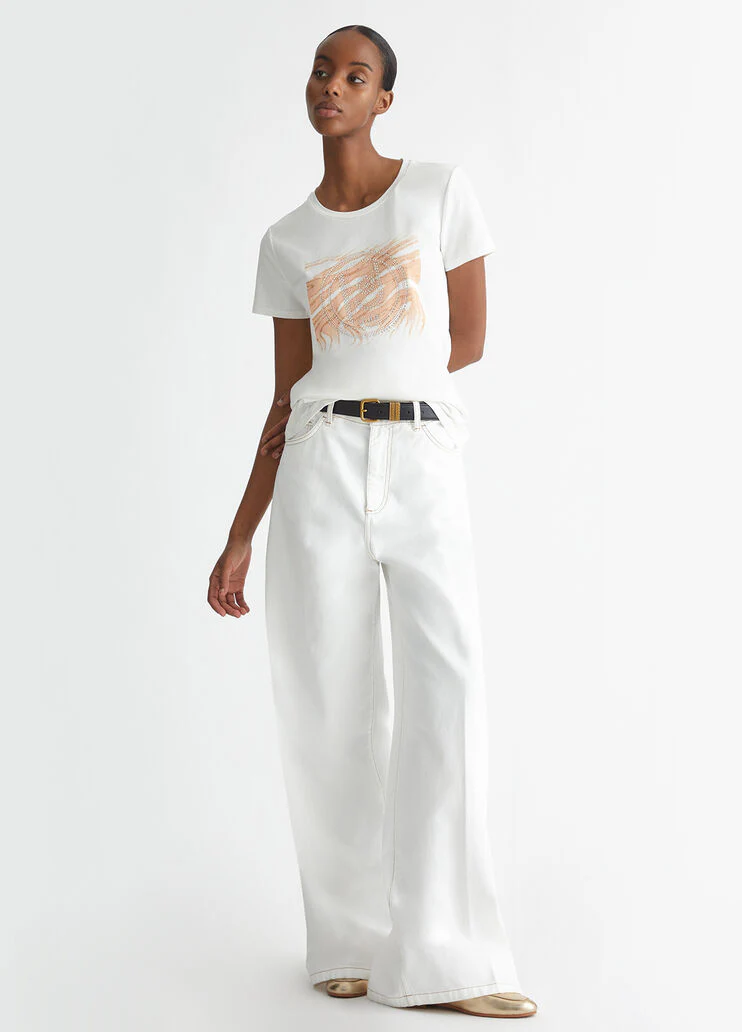 T-shirt with logo and gemstones