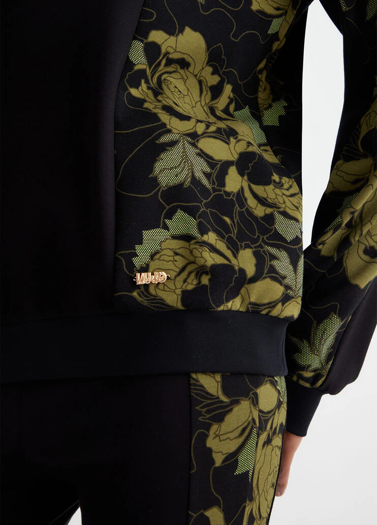 Sweatshirt with floral print