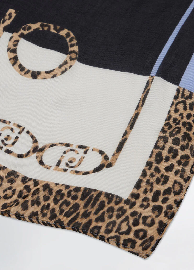 Animal print foulard