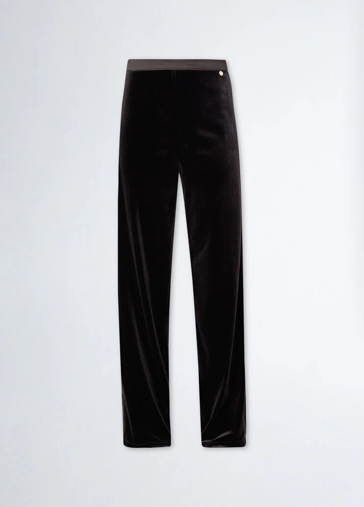 Elegant velvet trousers
