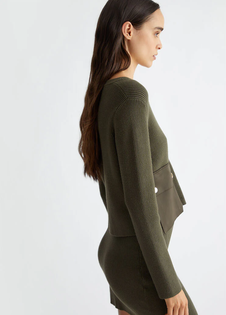 Knit cardigan with pockets