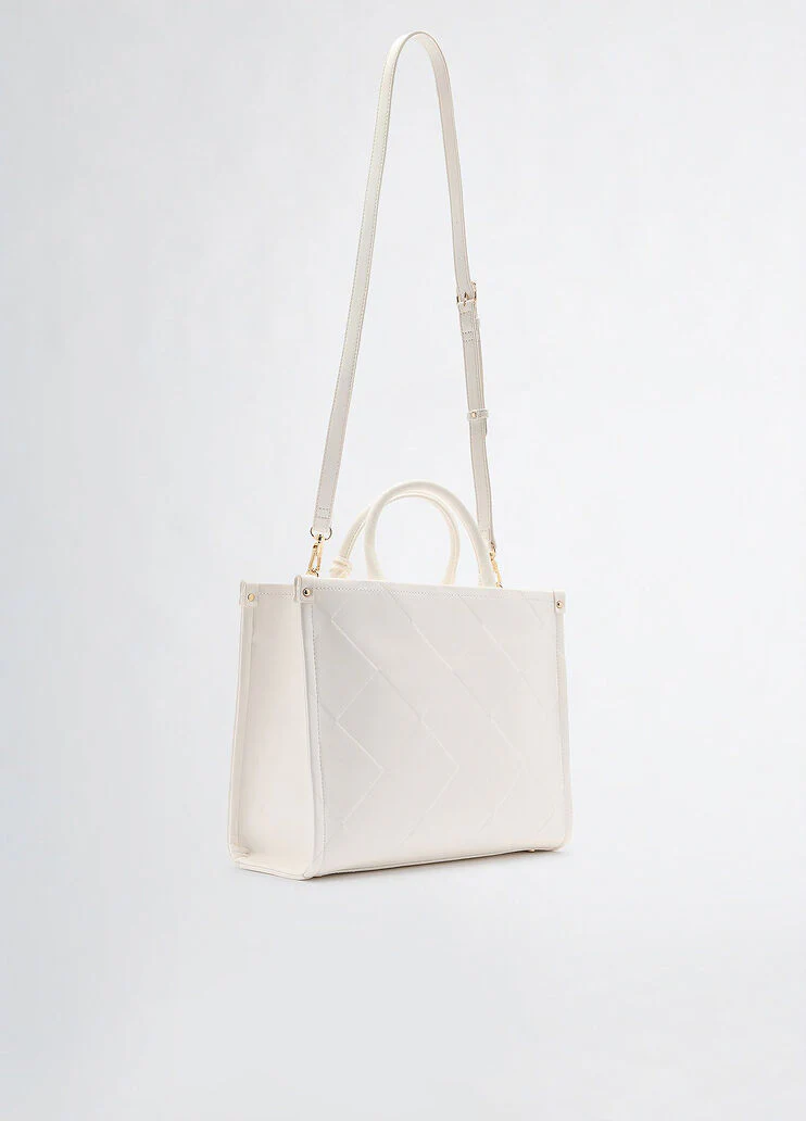 Diamond-design handbag