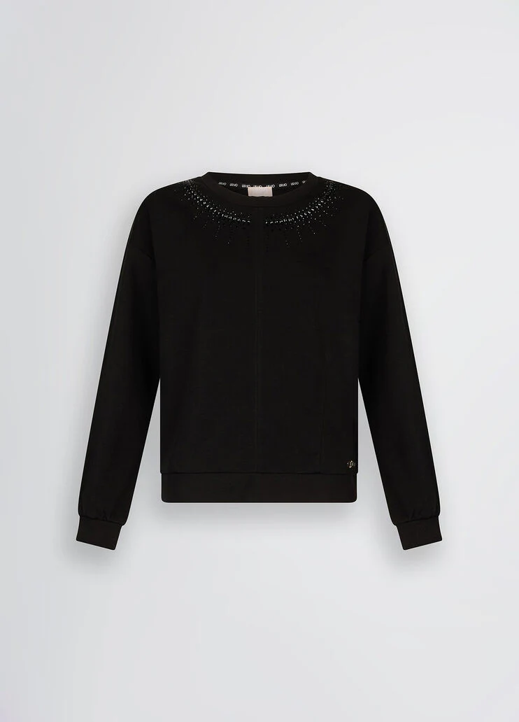 Sweatshirt with rhinestones