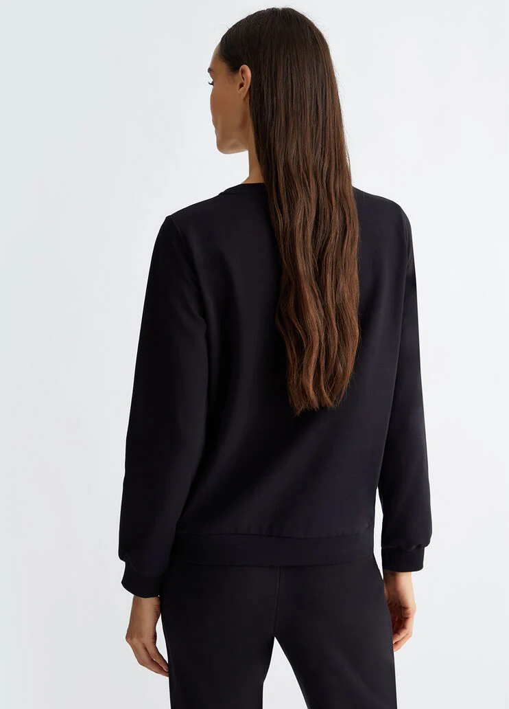 Sweatshirt with logo and gemstones