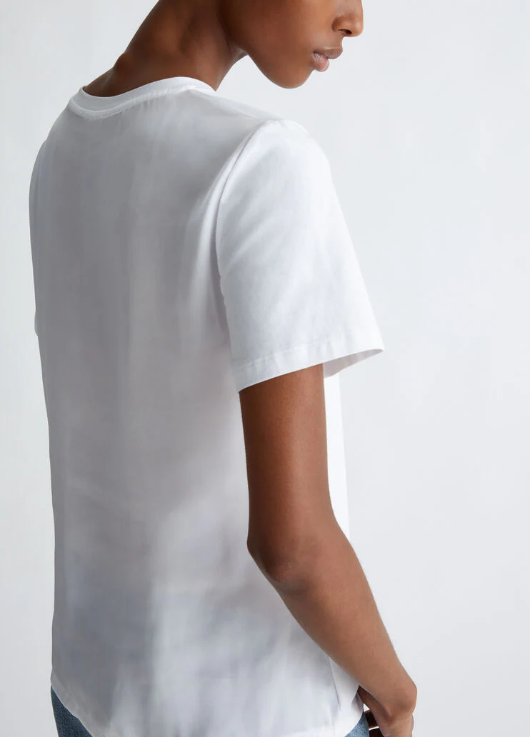 T-shirt with gathering