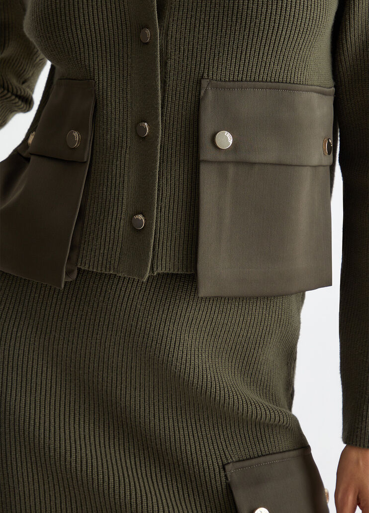 Knit cardigan with pockets