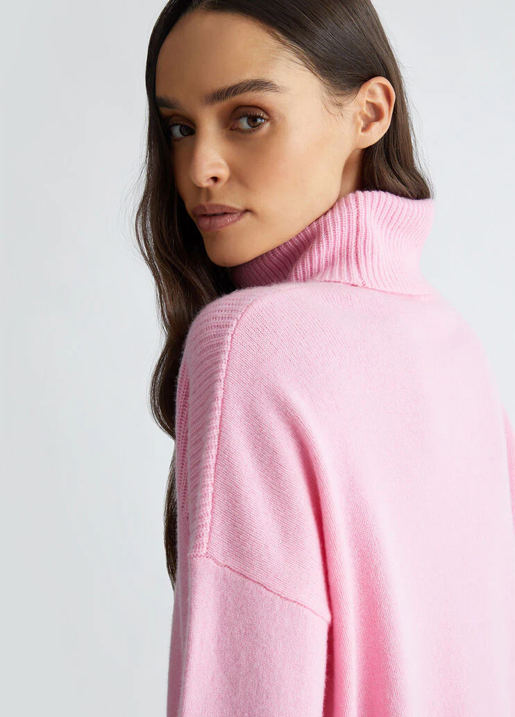 Woollen turtleneck