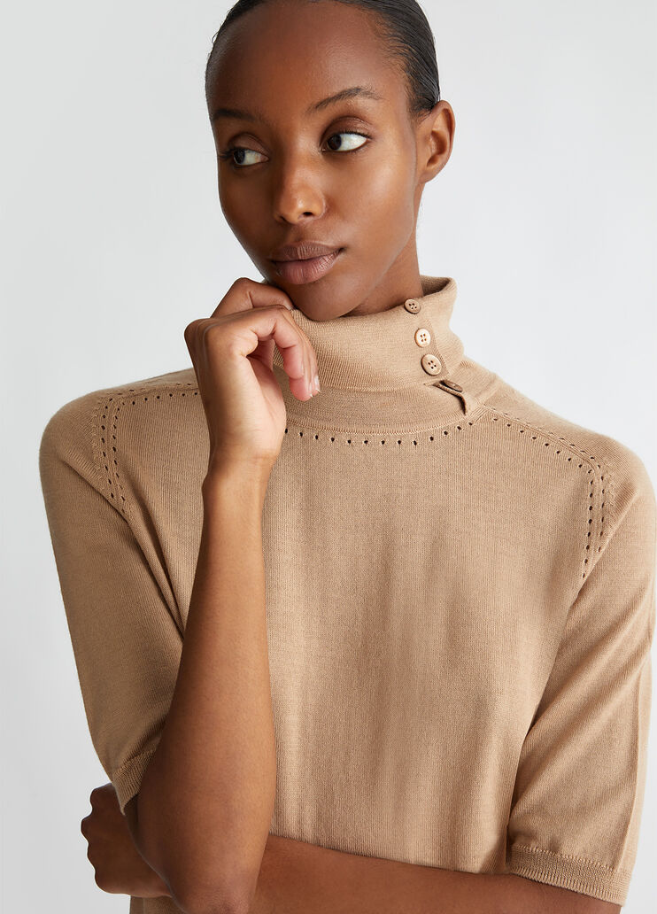 Woollen turtleneck