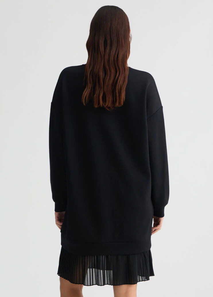 Sweatshirt dress