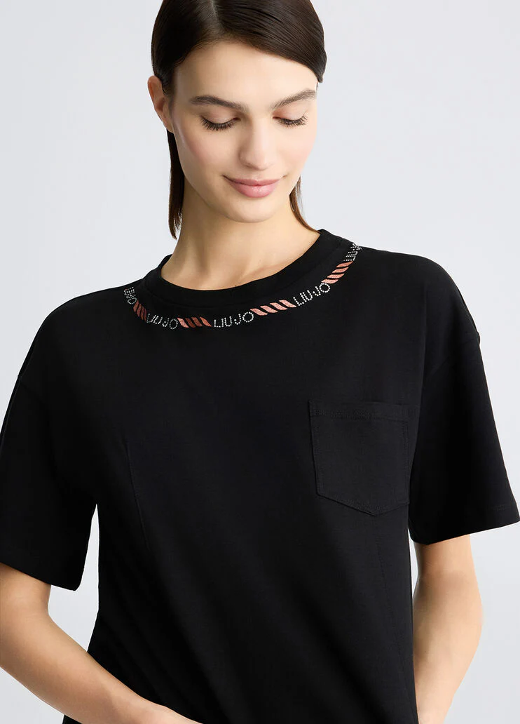 T-shirt with logo and gemstones