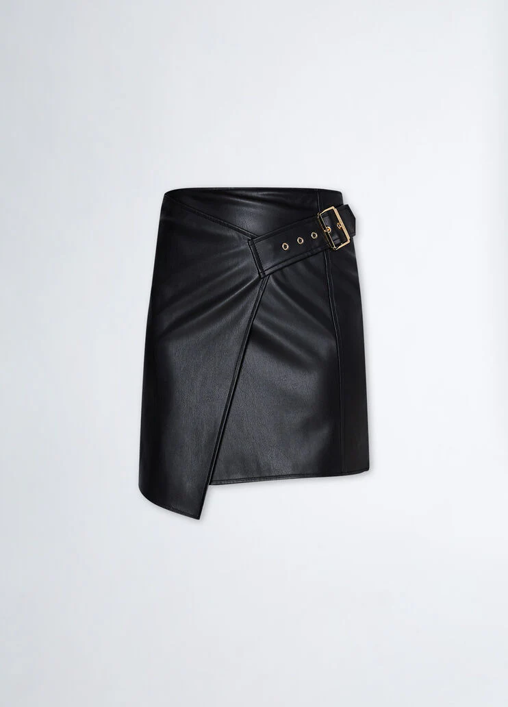 Mini skirt in coated fabric