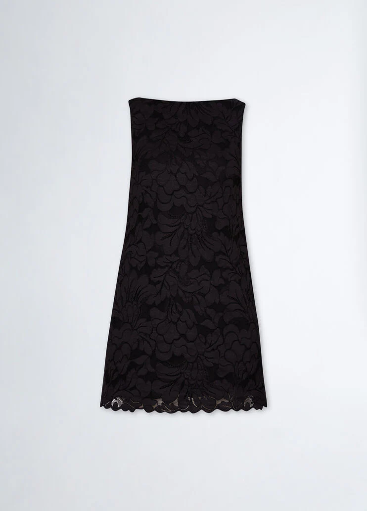 Short lace dress