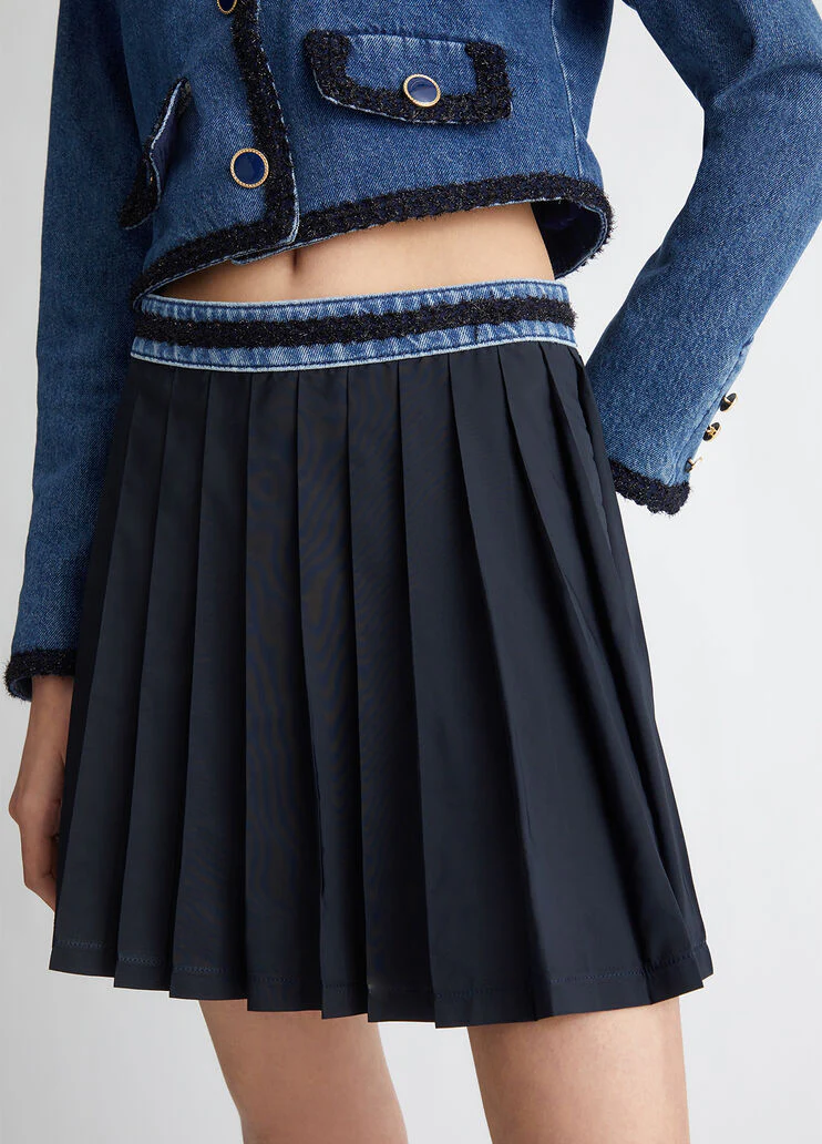 Pleated miniskirt