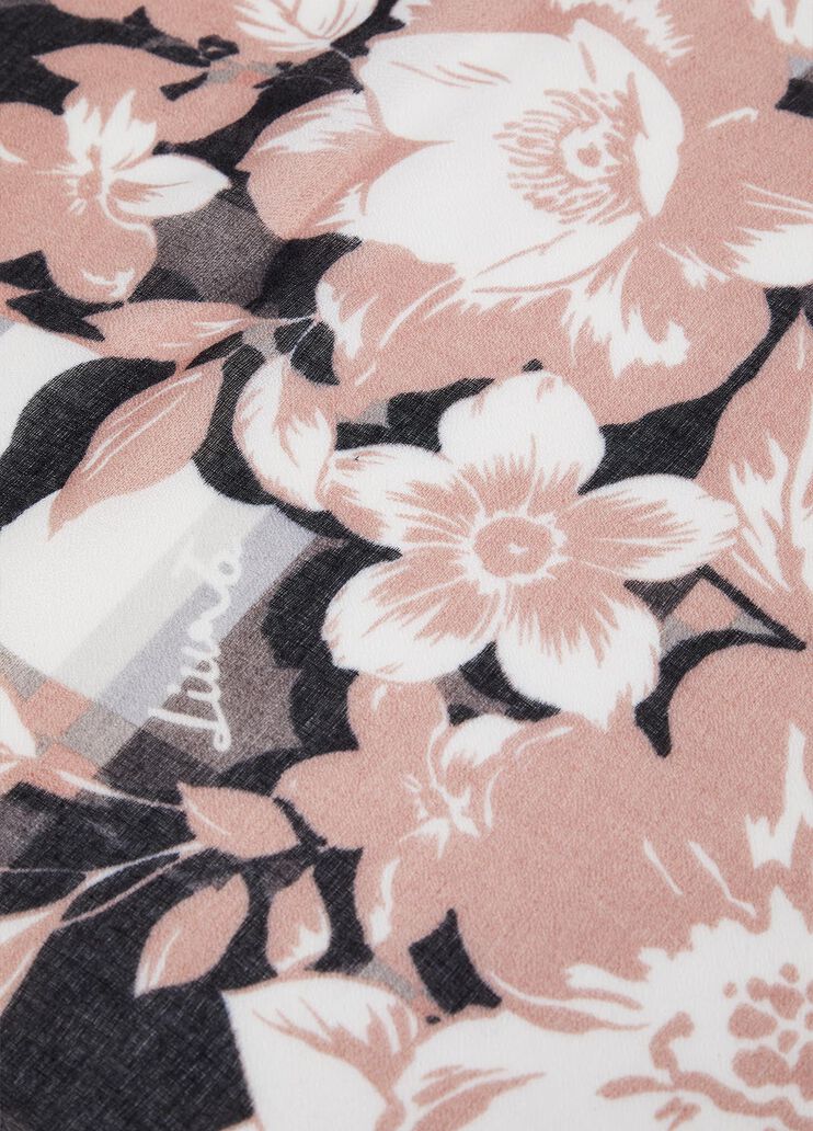 Floral chequered stole