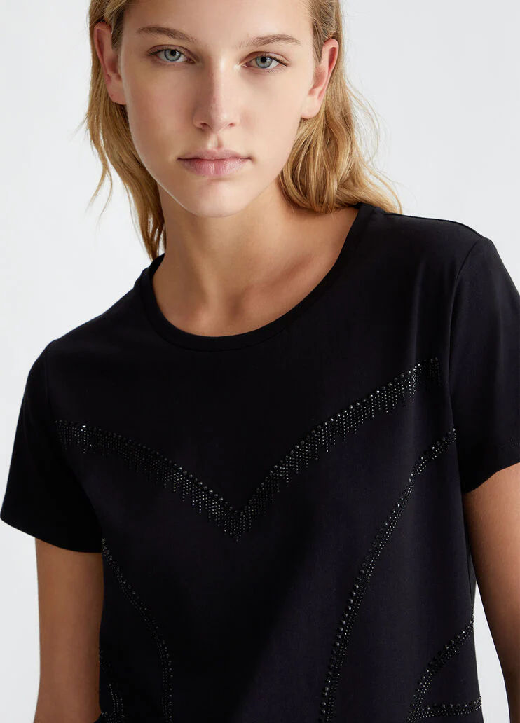 T-shirt with rhinestones