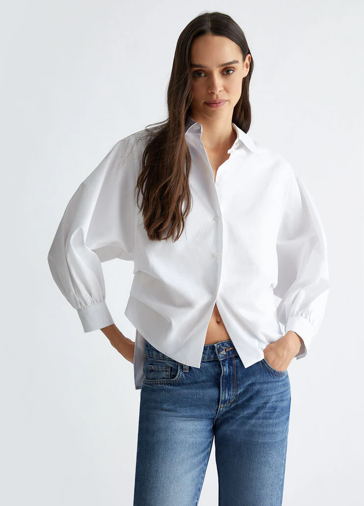 Poplin shirt with brooch