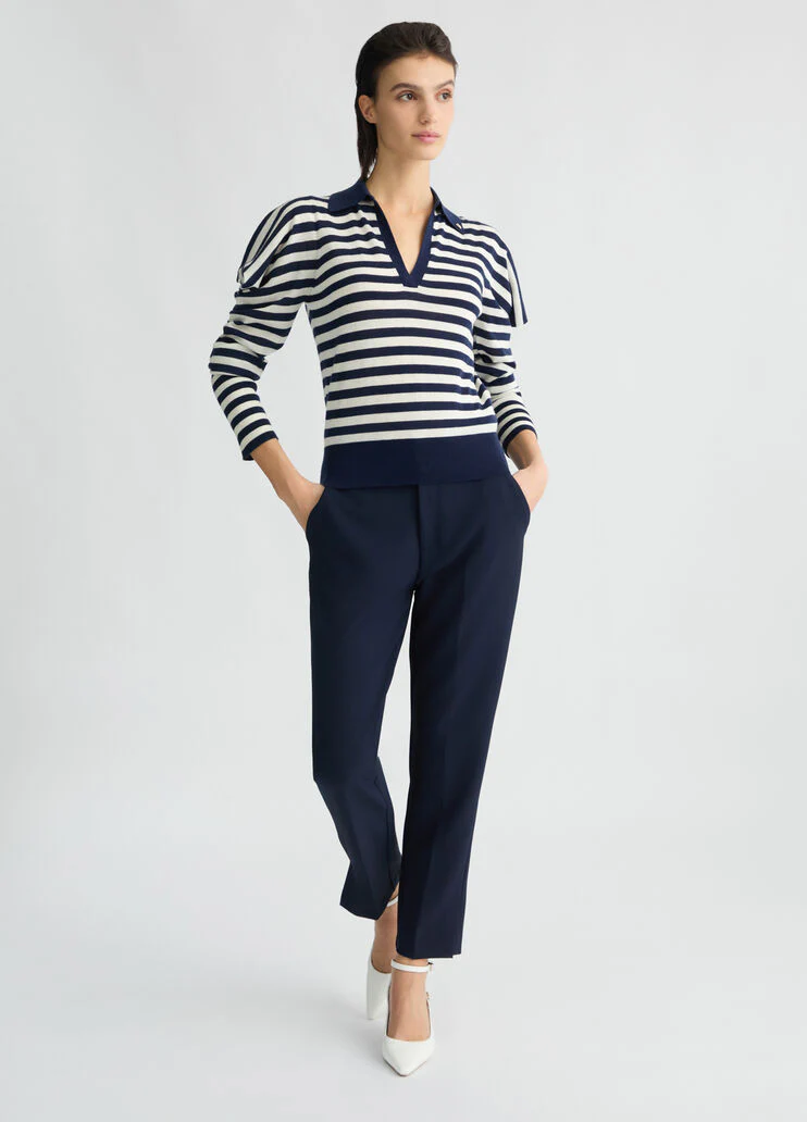 White and blue wool and cashmere jumper