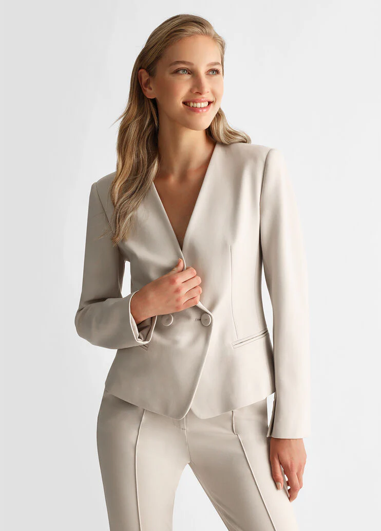 Slim cropped blazer