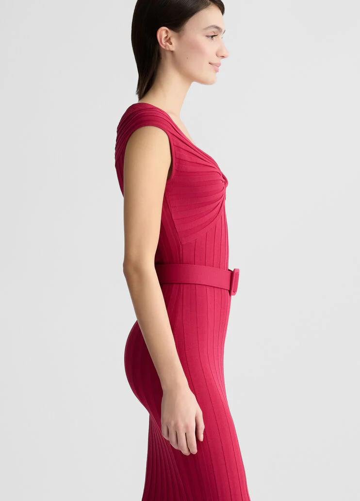 Knit dress with belt