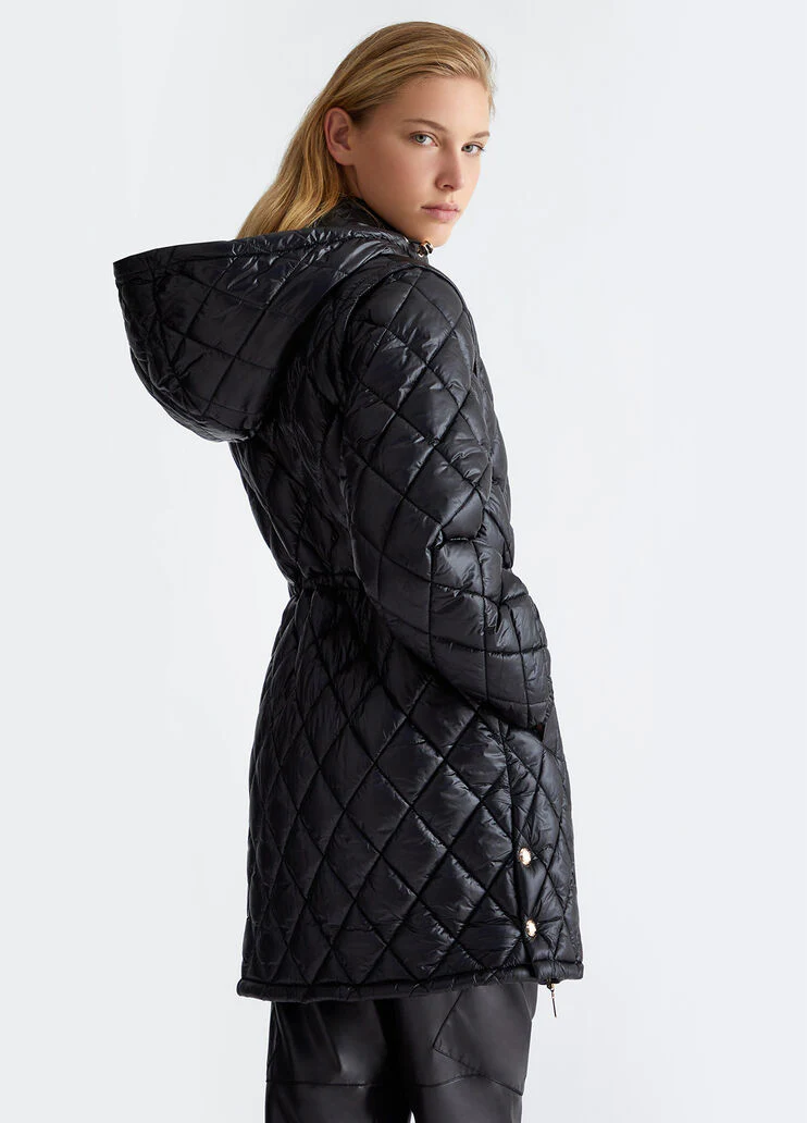 Padded jacket with detachable sleeves