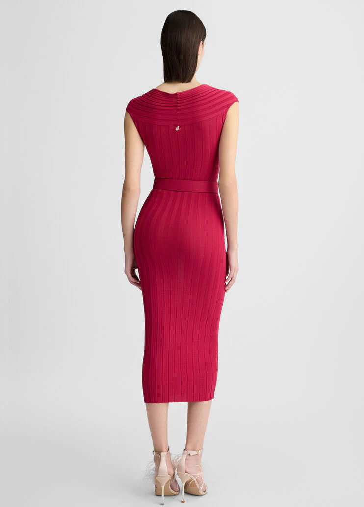 Knit dress with belt