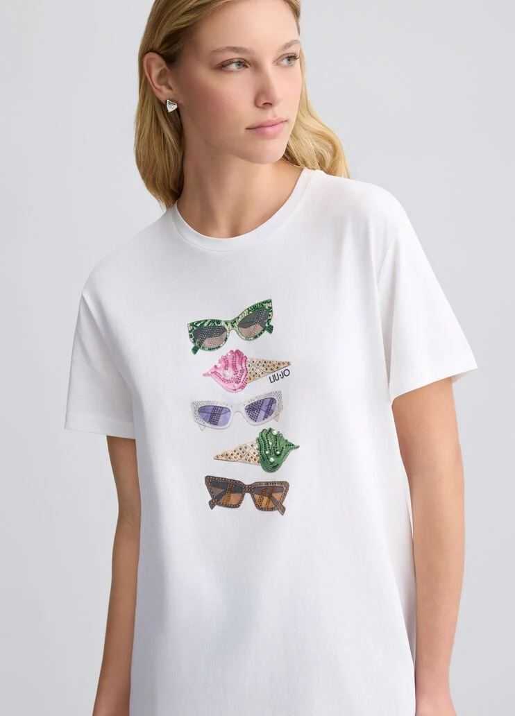 Printed T-shirt with rhinestones
