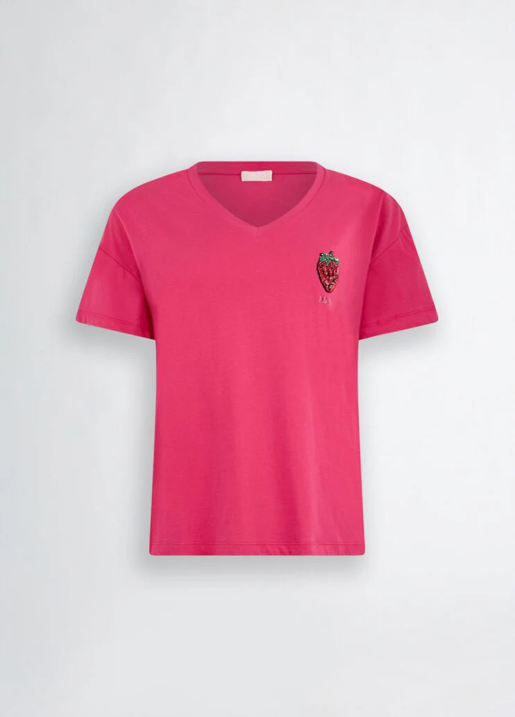T-shirt with strawberry