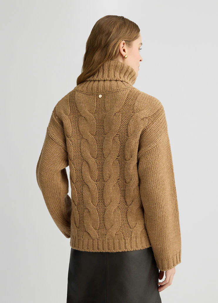 Polo-neck cable-knit pullover