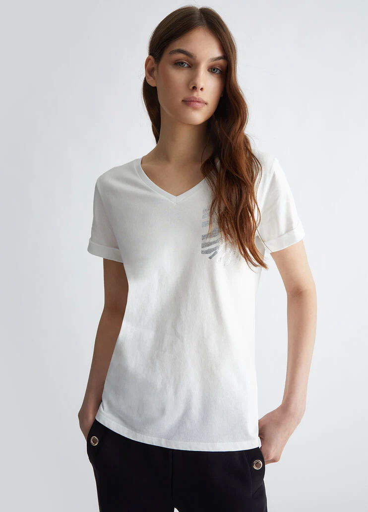 T-shirt with rhinestones