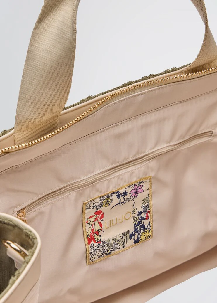 Jacquard bag with logo