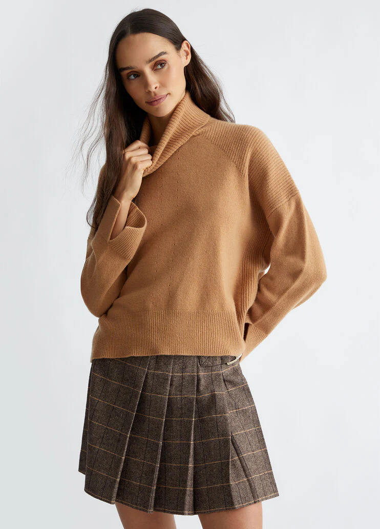 Woollen turtleneck