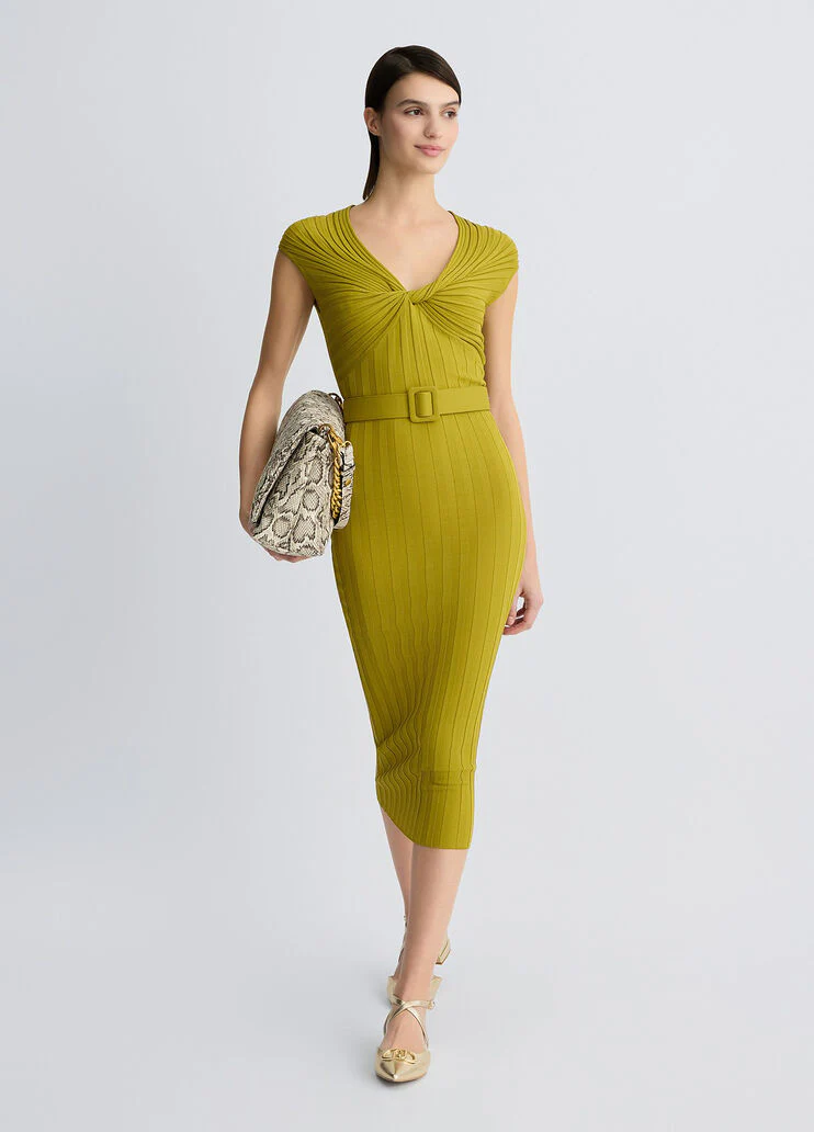 Knit dress with belt