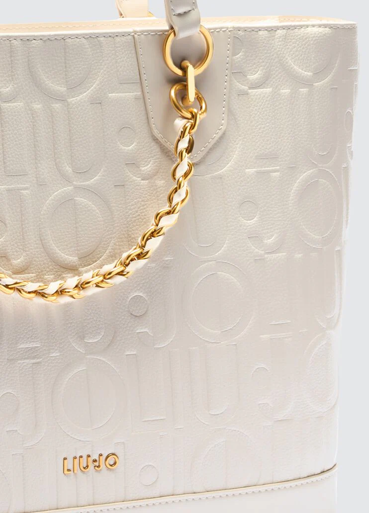 Shopping bag with logo and chain