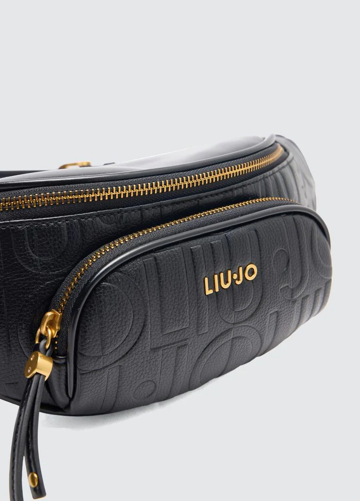 Drummed pouch bag with logo