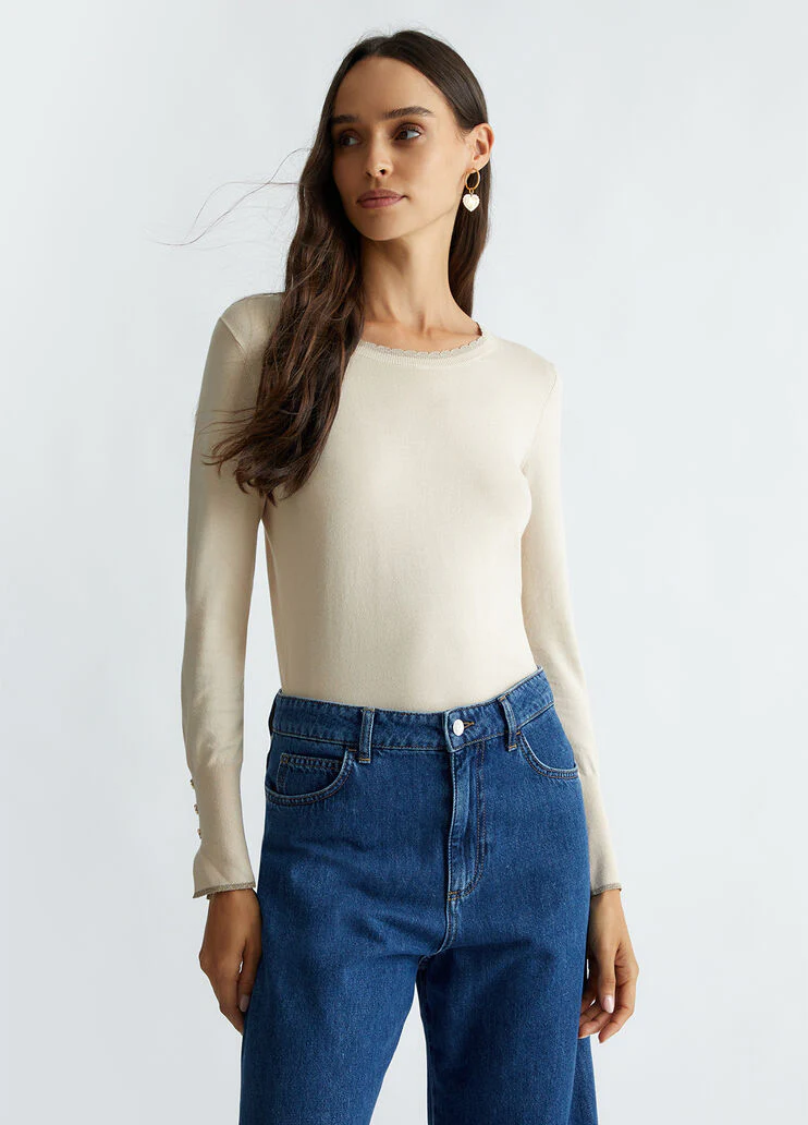 Round neck jumper