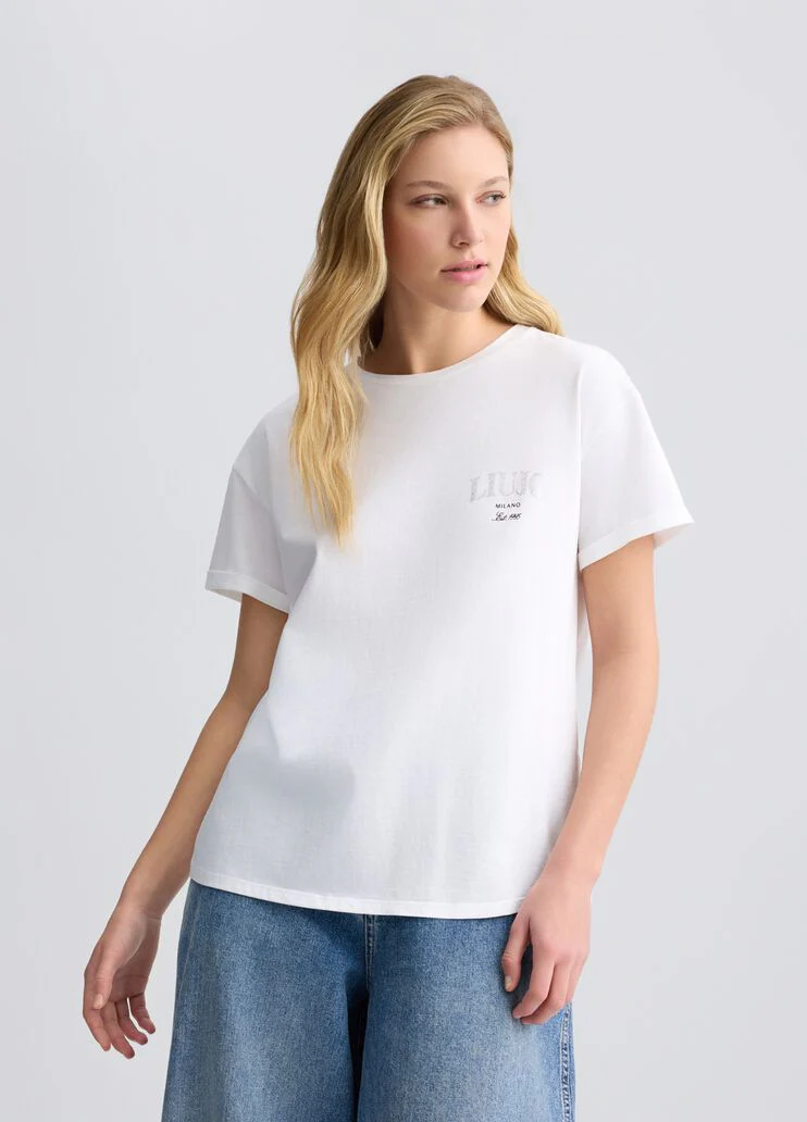 T-shirt with logo