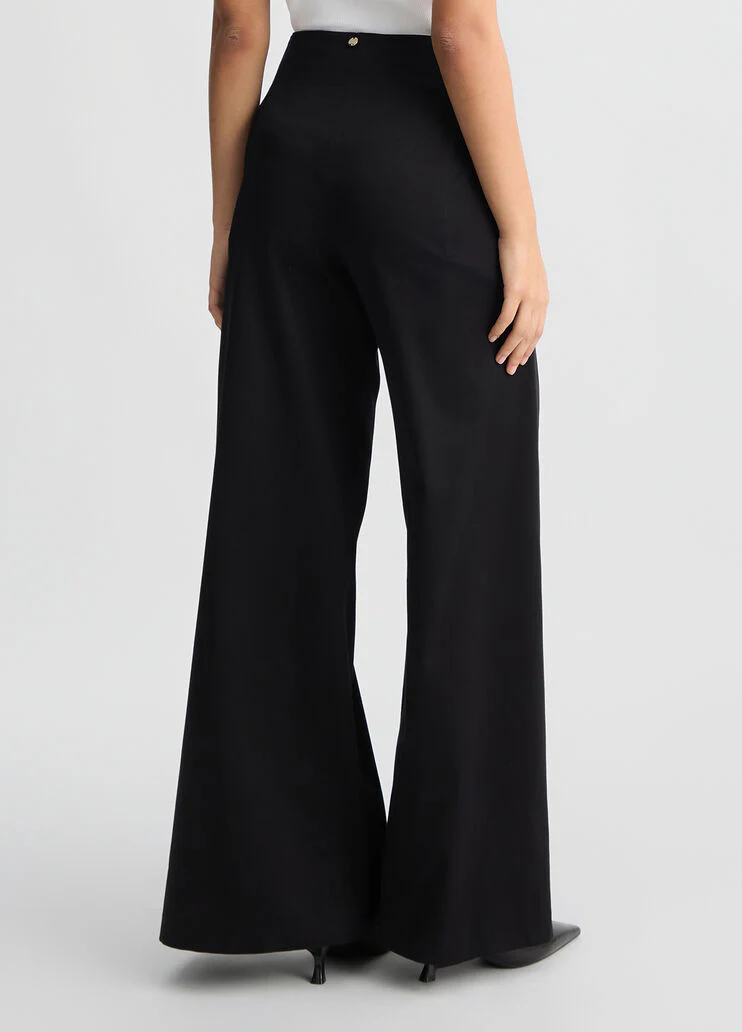 Wide-leg trousers with belt
