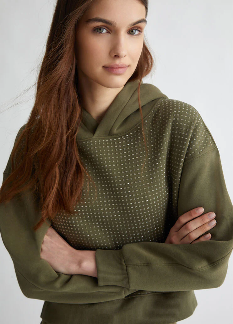 Sweatshirt with rhinestones