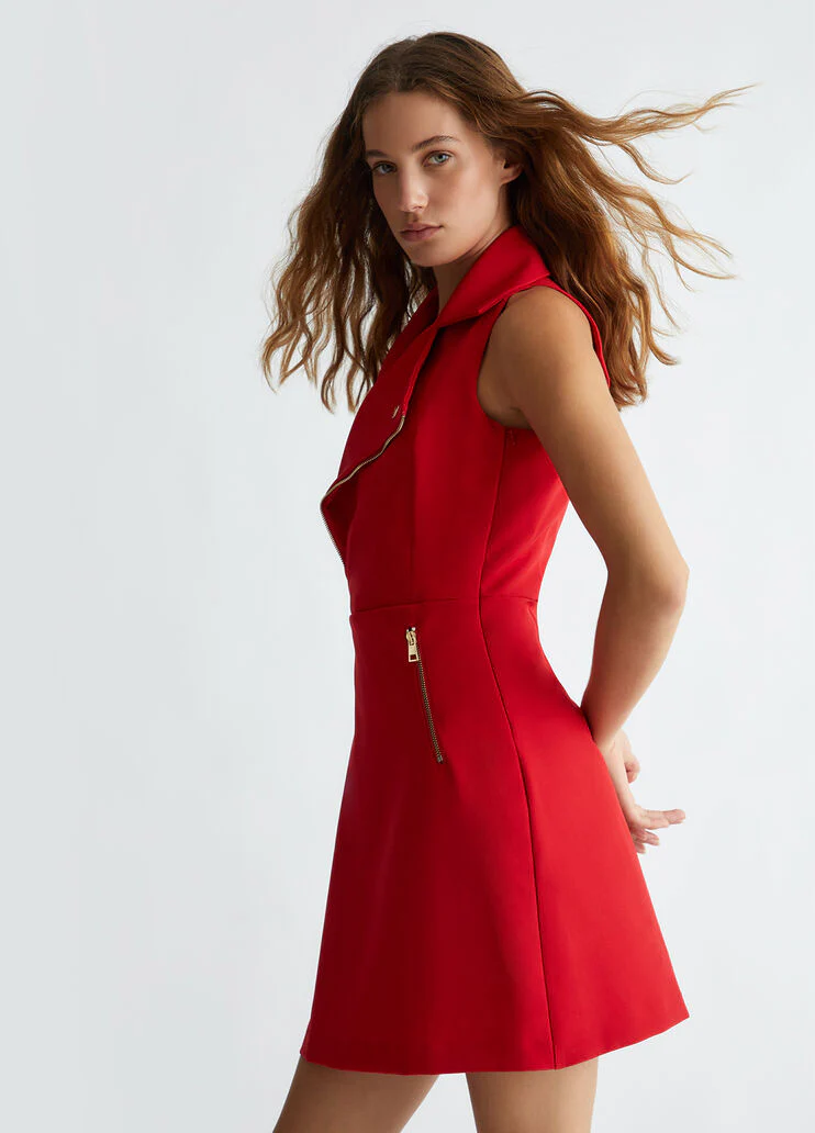 Short dress with zip