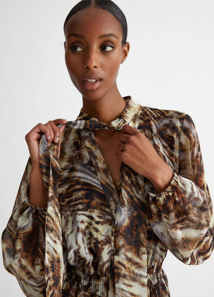 Shirt dress with animal print