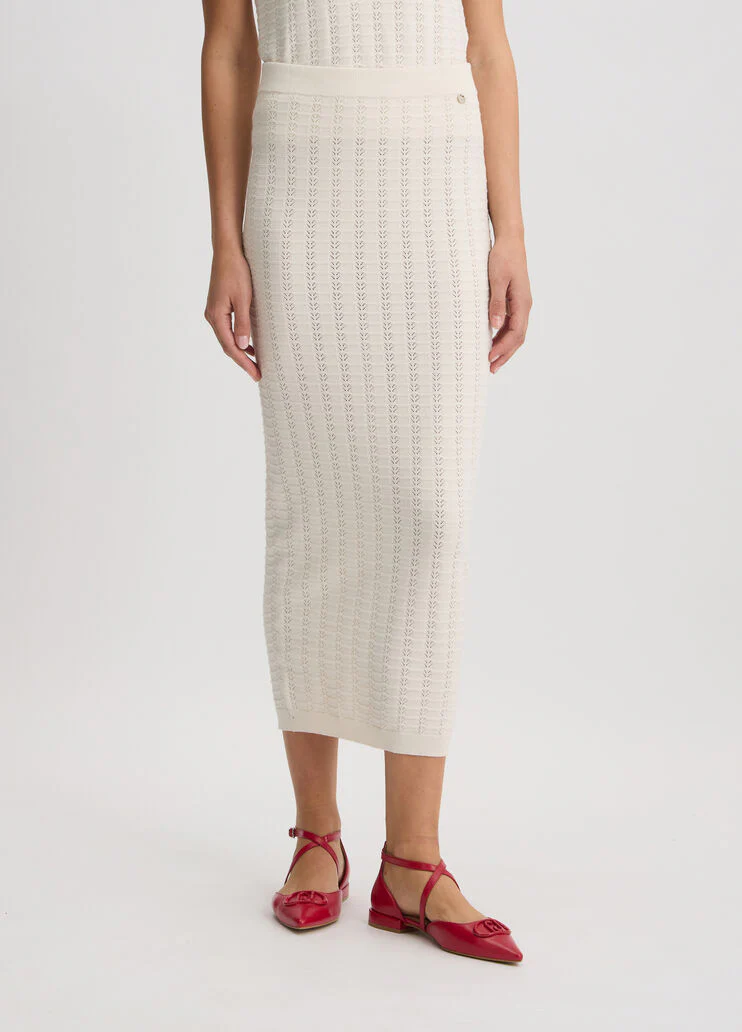 White knit skirt