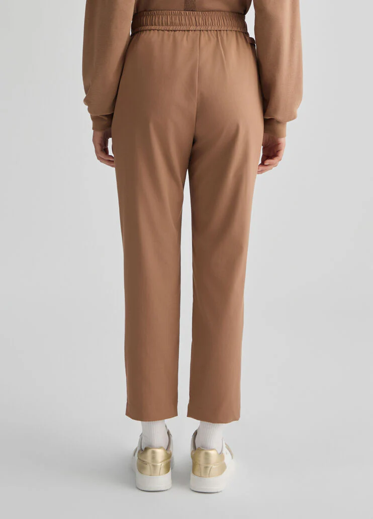 Cropped beige trousers